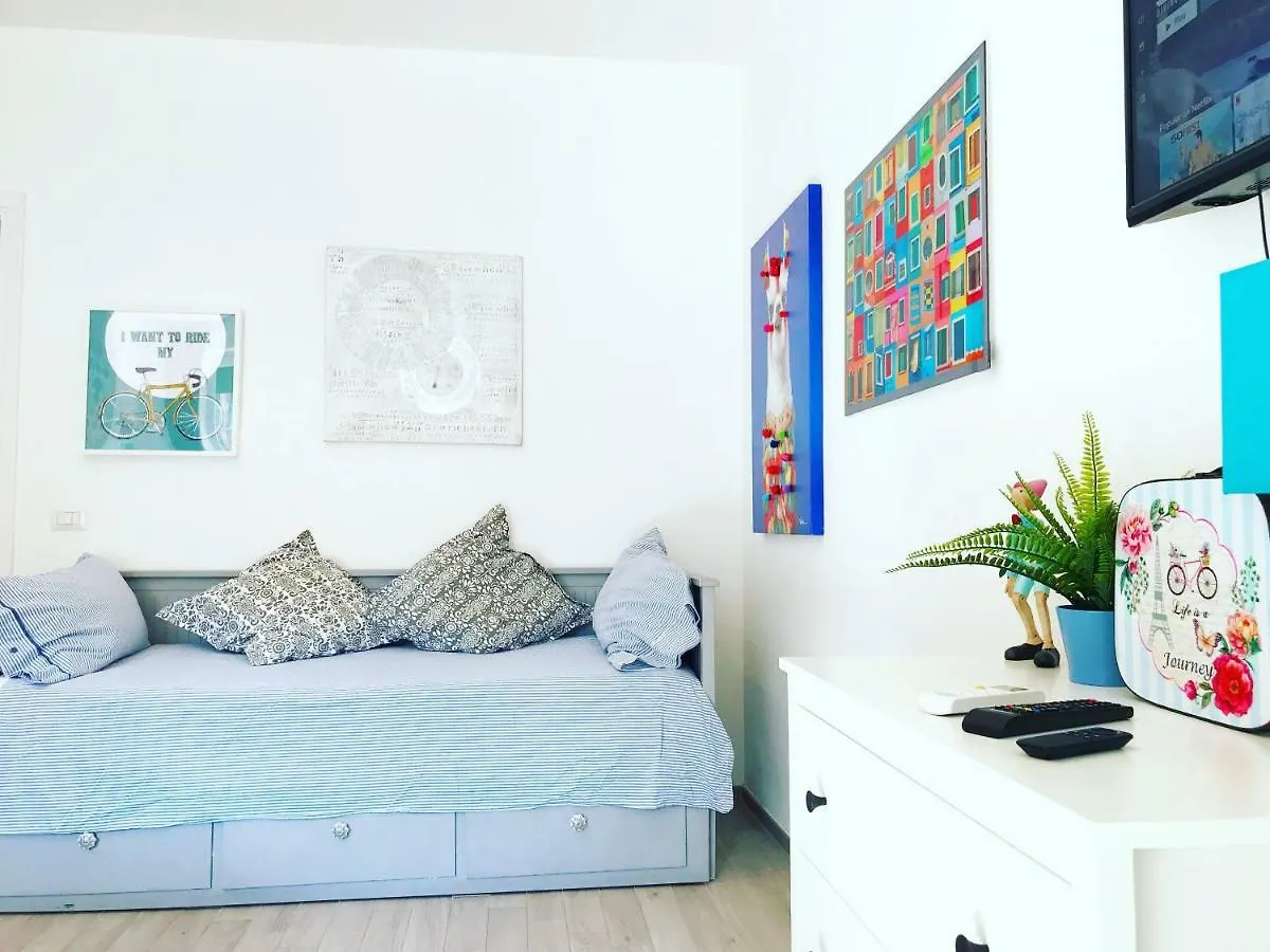 Apartment Trastevere Vintage Rosazza Rome