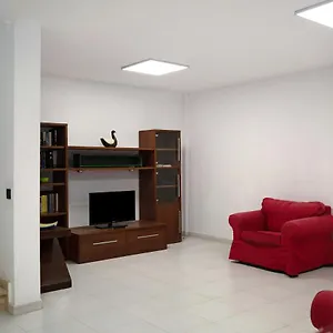 https://la-puerto-del-carmen-lanzarote.in-canary-islands.com
